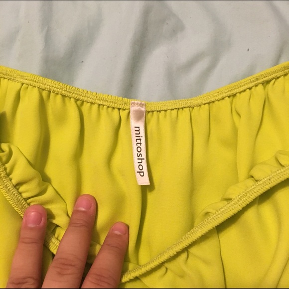 Green Top - Picture 2 of 3