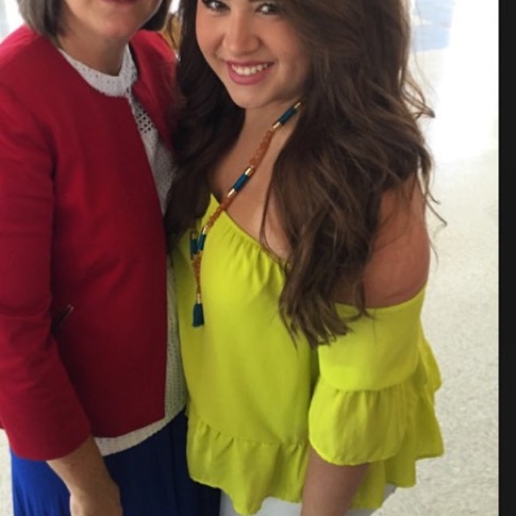 Green Top - Picture 3 of 3