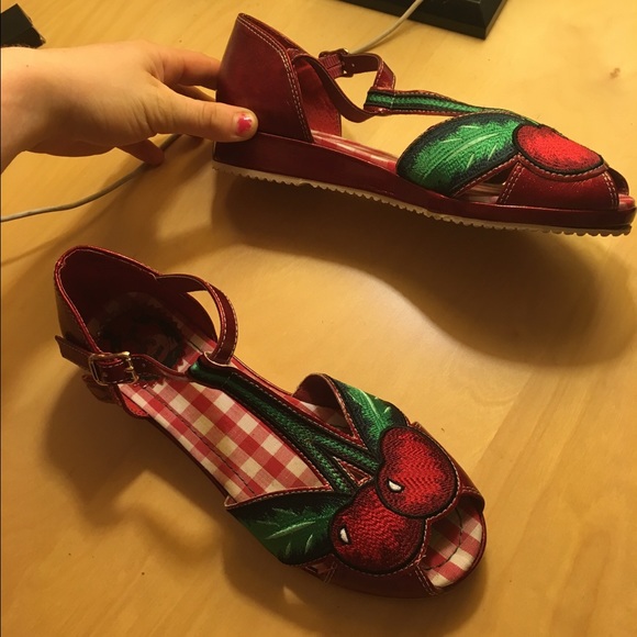 Miss L Fire Cherry sandals red Modcloth