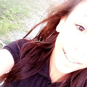 Meet your Posher, Mckala