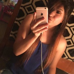 Meet your Posher, Denise