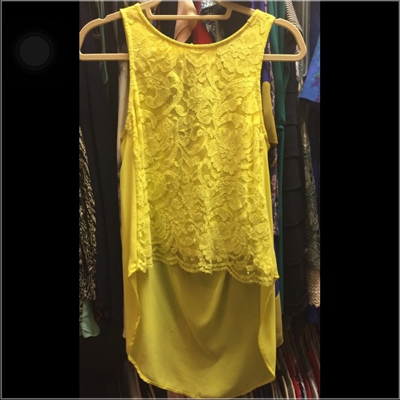 Yellow cute GB top!
