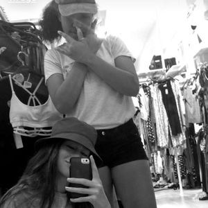 Meet your Posher, Hope