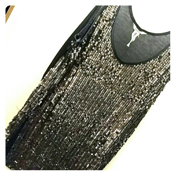 Sequence shirt