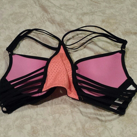 SOLD IN BUNDLE Push up bra! - Picture 2 of 4