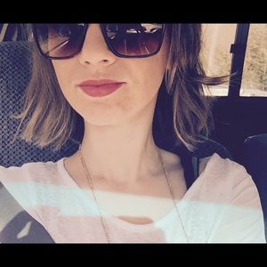 Meet your Posher, Joy