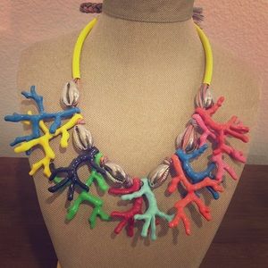 Amazing "Under The Sea" Coral Necklace 🌊