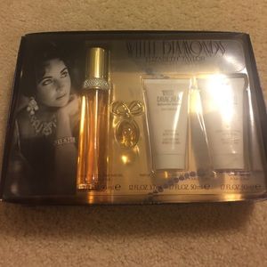White Diamonds by Elizabeth Taylor for Women Set