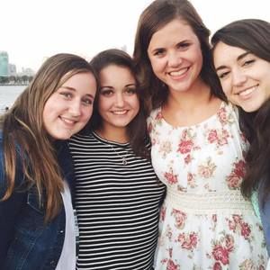 Meet your Posher, Michaela