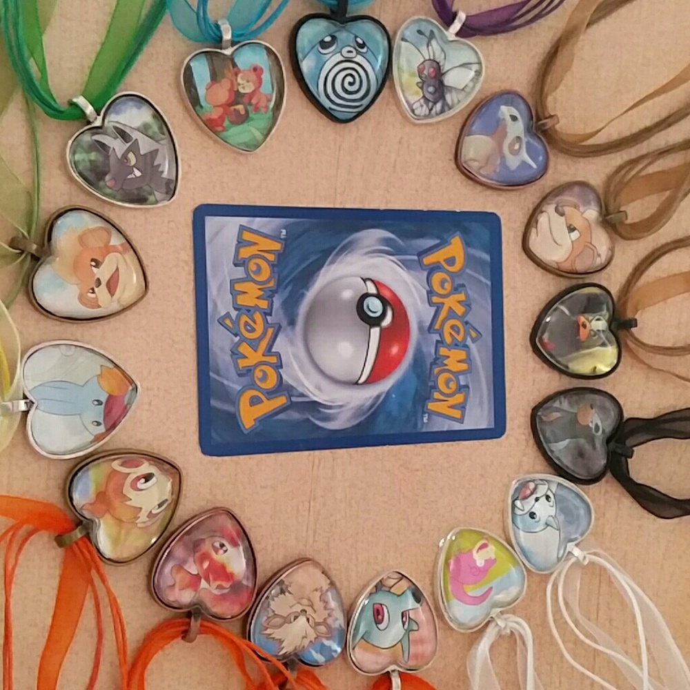 One(1) Pokemon Heart Necklace, I Choose You! - Picture 2 of 4