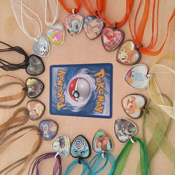 One(1) Pokemon Heart Necklace, I Choose You! - Picture 4 of 4