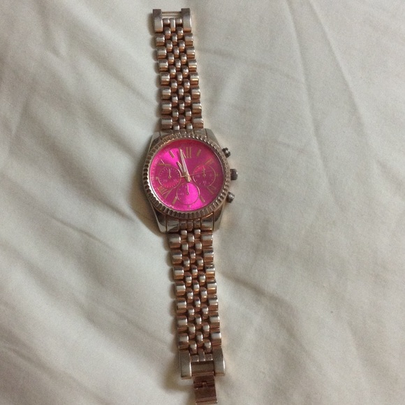 Watch - Picture 2 of 3