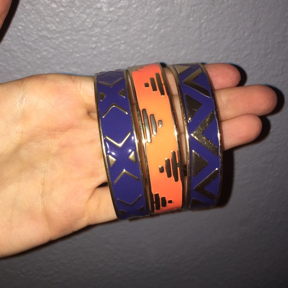 3 bracelets! - Picture 2 of 3