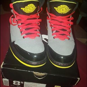 Jordan Sixty Clubs: Mens Size 8.5 Women's 10.5