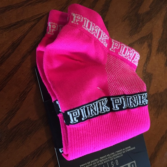 NWT PINK ONE PAIR ANKLE ATHLETIC SOCKS