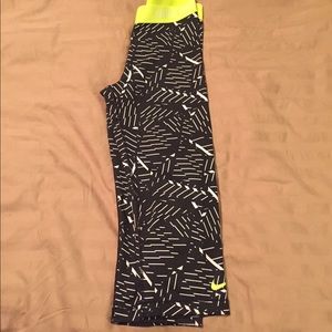 Nike Pro Crop
