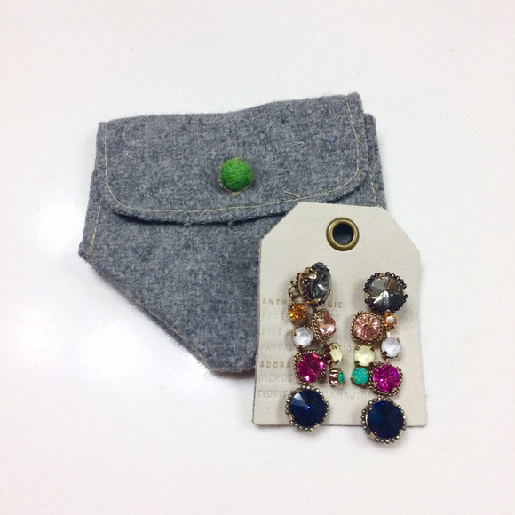 🚫SOLD🚫 Jeweled Front Back  Ear Jackets Earrings - Picture 2 of 7