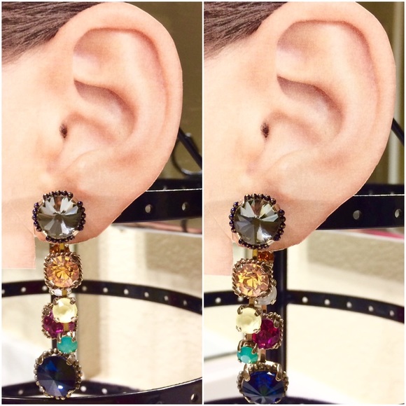 🚫SOLD🚫 Jeweled Front Back  Ear Jackets Earrings - Picture 5 of 7