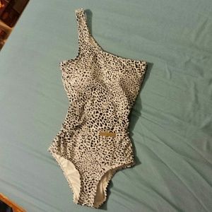 Classy sexy swimsuit