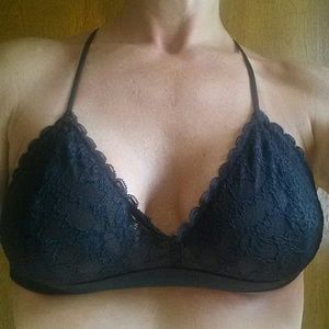 NWOT Strappy back lacy bra