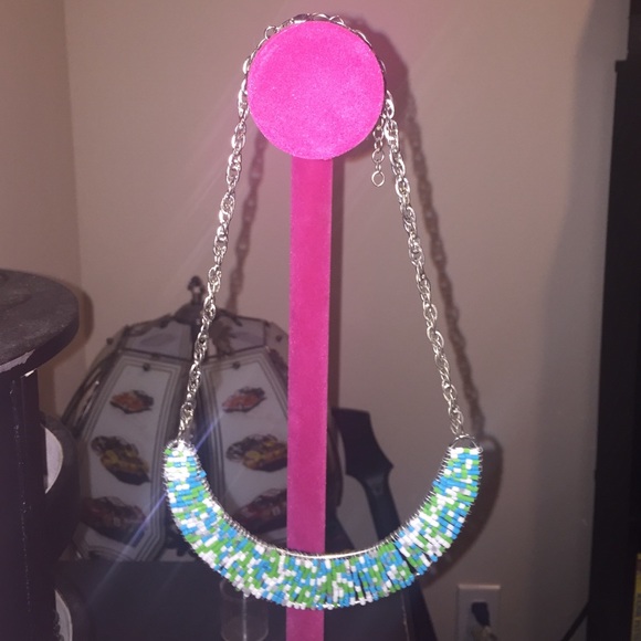 Statement necklace