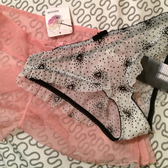 Private listing 💖💞 2 BRAND NEW PANTIES