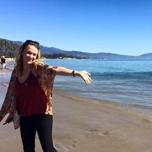 Meet your Posher, Danielle