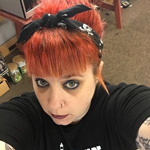 Meet your Posher, Stacy