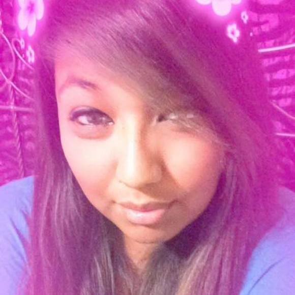 Meet your Posher, Kristine - Picture 1 of 1