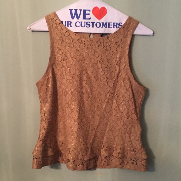 Banana Republic Floral Lace MadMen Collection Tank - Picture 4 of 4