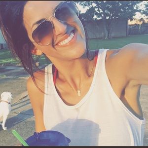 Meet your Posher, Candace