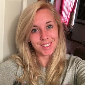 Meet your Posher, Kayla