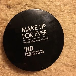 Make up Forever HD pressed powder