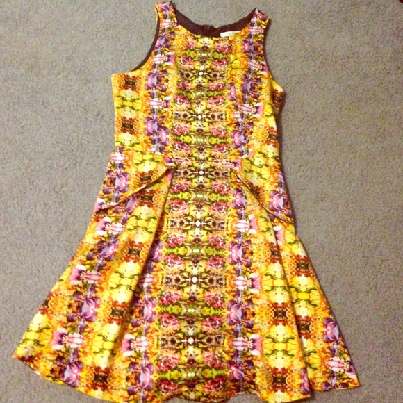XS yellow floral dress