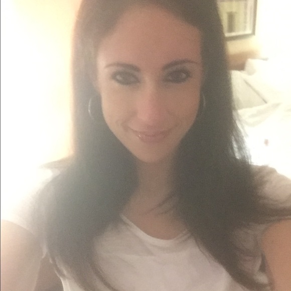 Meet your Posher, Rebecca