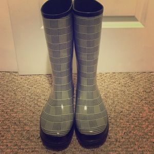Nine West Rain Boots