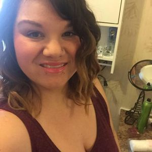Meet your Posher, Aimee