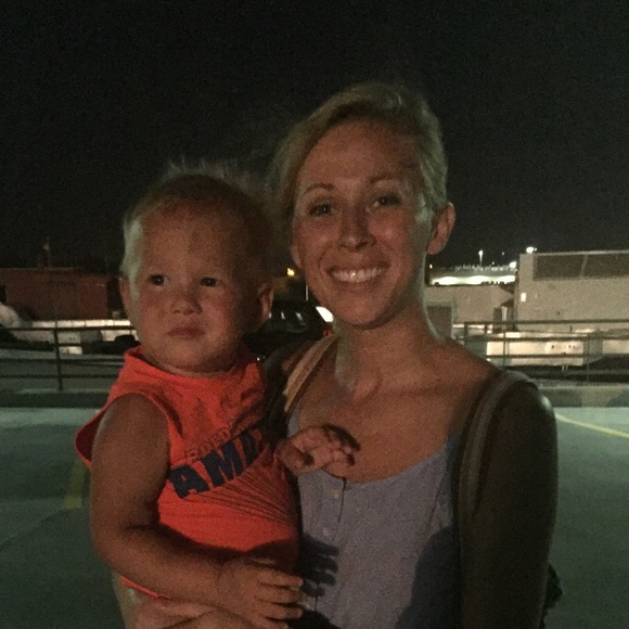 Meet your Posher, Amber - Picture 1 of 1