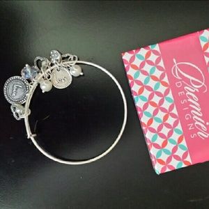 Premier Jewelry Sentimental Bracelet