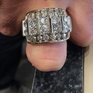 Men's diamond ring