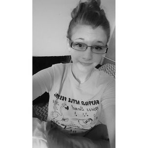 Meet your Posher, Janaia