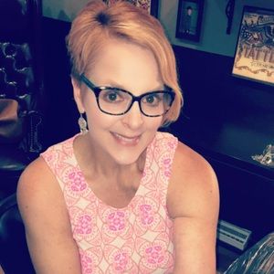 Meet your Posher, Paula