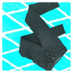 American Eagle Black Hi Rise Skinny Jeans 👖