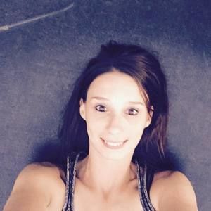 Meet your Posher, Desi