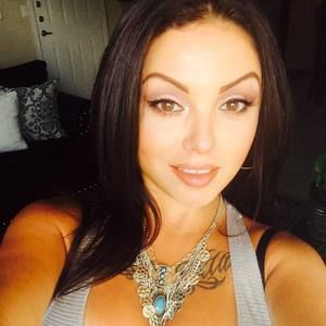 Meet your Posher, Evangeline