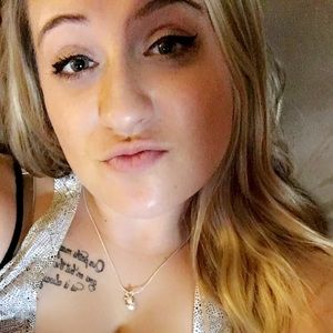 Meet your Posher, Madelyn