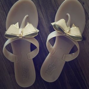 Salvatore Ferragamo Bow Jelly Flip Flops