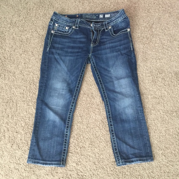 Size 29 Miss Me Capris