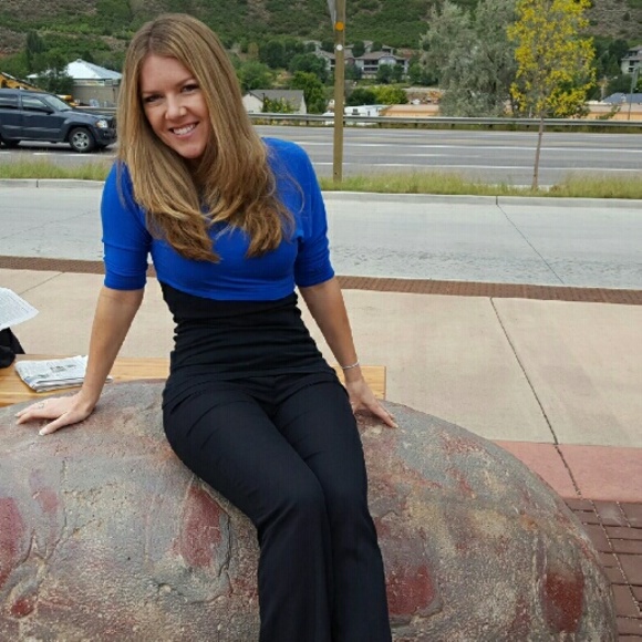 Meet your Posher, April - Picture 2 of 2