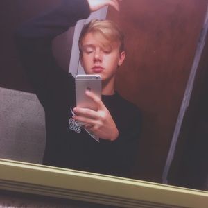 Meet your Posher, Seth